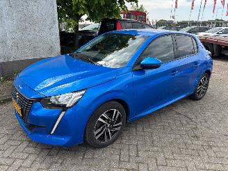Schadeauto Peugeot 208 1.2pt automaat 2019/12