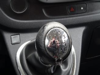 Renault Trafic 1.6 DCi Lang Airco Navi Cruise PDC 66KW Euro 5 picture 12