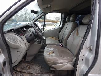 Opel Vivaro 2.5 CDTi Lang Dubbele Cabine Motor niet 100% 107KW Euro 4 picture 9