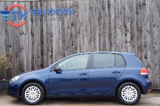 skadebil auto Volkswagen Golf 1.6 TDi Airco Stoelverwarming PDC Isofix 77KW Euro 5 2009/10