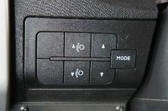 Carthago  Chic C-line Satteliet Solar Hefbed Vast bed Kachel 109KW Euro 5 picture 29