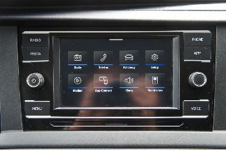 Volkswagen Transporter T6 2.0 TDi Lang Airco Cruise Apple Carplay Trekhaak 81KW Euro 6 picture 13