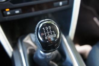 Land Rover Discovery Sport 2.0 eD4 HSE Airco Navi Pano Stuurverwarming 110KW Euro 6 picture 14