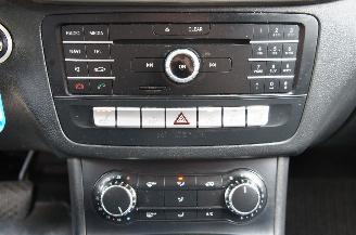 Mercedes B-klasse B180D Airco Navi Cruise Stoelverwarming 80KW Euro 6 picture 13