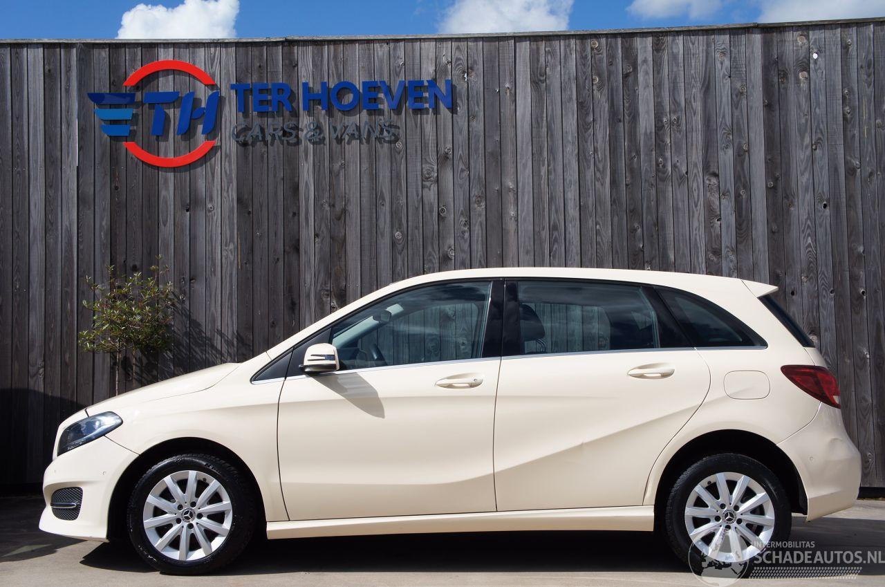 Mercedes B-klasse B180D Airco Navi Cruise Stoelverwarming 80KW Euro 6
