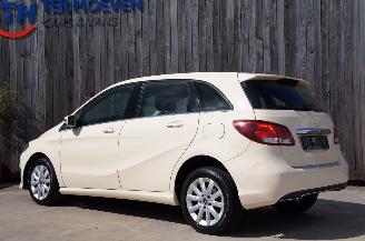 Mercedes B-klasse B180D Airco Navi Cruise Stoelverwarming 80KW Euro 6 picture 2