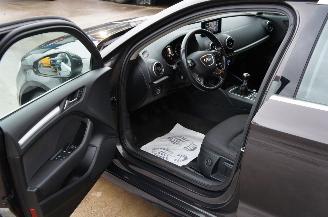 Audi A3 1.6 TDi Limo Airco Navi Cruise Trekhaak 81KW Euro 5 picture 9