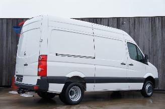 Volkswagen Crafter 2.0 TDi L2H2 Airco Navi Cruise Trekhaak 3,5 Ton 100KW Euro 5 picture 3