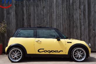 Mini Cooper 1.6 Airco Cruise Pano Stoelverwarming 85KW Euro 4 picture 4