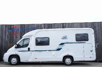 dañado camper Weinsberg  Imperiale V601 ME Radar Zonnepanelen 2X eenpersoonsbed 96KW 2010/4