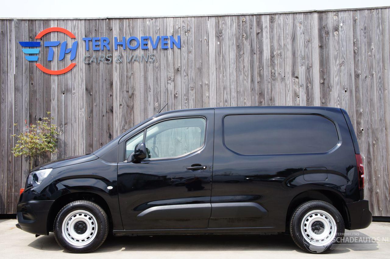 Opel Combo 1.5 D Edition Airco Navi Cruise Apple Carplay Trekhaak 56KW Euro 6