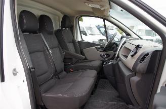 Renault Trafic 1.6 DCi Lang Airco Navi Cruise Trekhaak 89KW Euro 6 picture 14