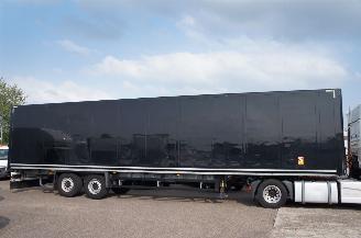 Schmitz Cargobull  SCB*S2 Kasten Trailer Luchtvering picture 1