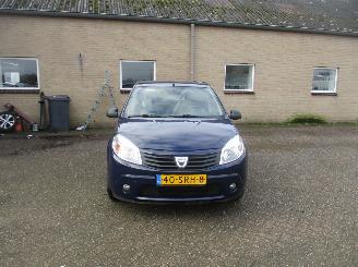 Dacia Sandero 1.2 Aniversare picture 2