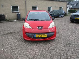 Peugeot 107 1.0-12V XR 5drs picture 2