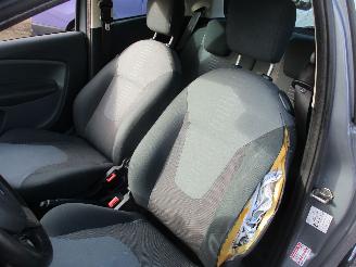 Ford Ka 1.2 Titanium Xs/s Airco picture 15