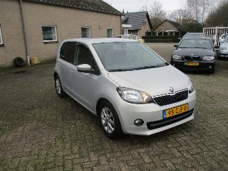Unfallwagen Skoda Citigo 1.0 Grt. Elegance 2013/1