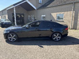 Jaguar XE 2.0t Prestige REST BPM €5000,-!!! picture 4