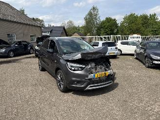 uszkodzony samochody osobowe Opel Crossland 1.2 Turbo Ultimate REST BPM €750,-!!! 2019/4