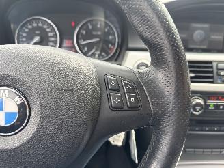 BMW 3-serie 320i Introduction picture 28