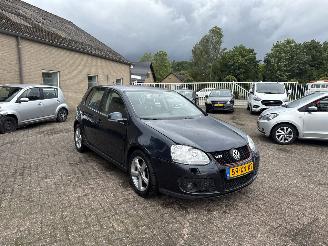 Damaged car Volkswagen Golf 1.6 FSI Optive 3 GTI LOOK 2007/8