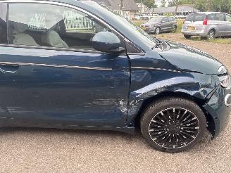 Fiat 500E La Prima 42 kWh picture 11