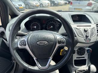 Ford Fiesta 1.25 Ghia picture 19