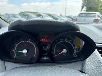 Ford Fiesta 1.25 Ghia picture 20