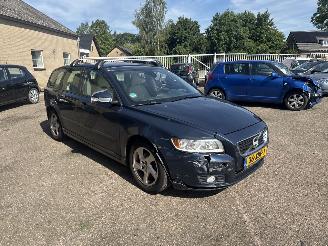 Voiture accidenté Volvo V-50 1.6 D2 S/S Lim. Ed. REST BPM €350,-!!! 2012/5