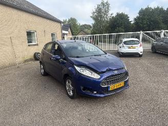Voiture accidenté Ford Fiesta 1.0 Titanium 2015/4