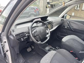 Citroën C4-picasso PICASSO 1.6 e-HDi Attraction AUT REST BPM €400,-!!! picture 17
