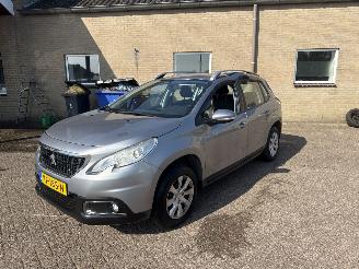Peugeot 2008 1.2 PureT. Blue Lion REST BPM €600,-!!! picture 3