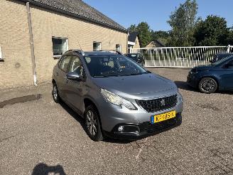 Coche accidentado Peugeot 2008 1.2 PureT. Blue Lion REST BPM €600,-!!! 2016/8