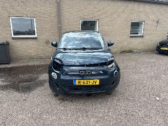Fiat 500E RED 42 kWh picture 2
