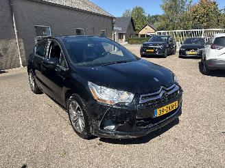 uszkodzony samochody osobowe Citroën DS4 1.6 e-HDI Business AUT REST BPM €600,-!!! 2012/12