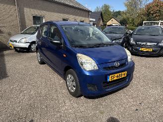škoda osobní automobily Daihatsu Cuore 1.0 Trend AUTOMAAT 2009/7