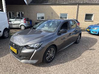 Peugeot 208 1.2 PT Active Pack picture 3