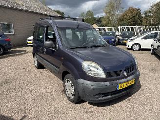 škoda osobní automobily Renault Kangoo 1.2-16V Expression 2004/3