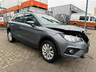 Vaurioauto  passenger cars Seat Arona 1.0 TSI Style Launch Edition 2018/1
