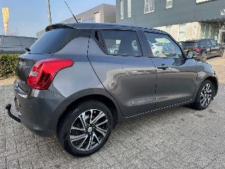 Suzuki Swift 1.2 Style Smart Hybrid picture 6