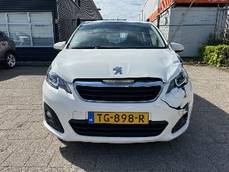 Peugeot 108 1.0 e-VTi Active picture 2