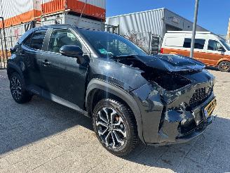 krockskadad bil auto Toyota Yaris Cross 1.5 Hybrid Dynamic 2023/12