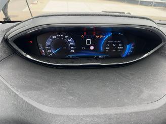 Peugeot 5008 1.2 PureTech Blue Lease Premium picture 9