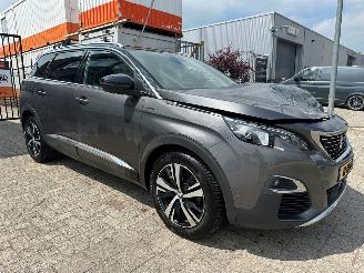 damaged passenger cars Peugeot 5008 1.2  Automaat GT-Line PureTech 2020/3