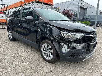 Unfallwagen Opel Crossland X 1.2 Turbo Online Edition 2019/2