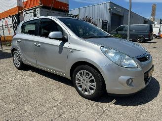 Schadeauto Hyundai I-20 1.4i DynamicVersion 2009/6