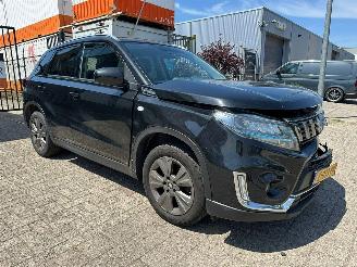 krockskadad bil auto Suzuki Vitara 1.4 Boosterjet Select Smart Hybrid 2024/1