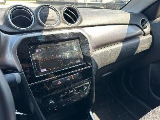 Suzuki Vitara 1.4 Boosterjet Select Smart Hybrid picture 13