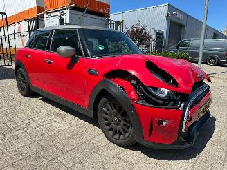 Vaurioauto  passenger cars Mini Cooper 1.5 Cooper Camden Edition Automaat 2024/3