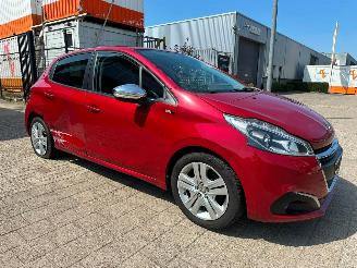 Unfallwagen Peugeot 208 1.2 PureTech Active 2017/12